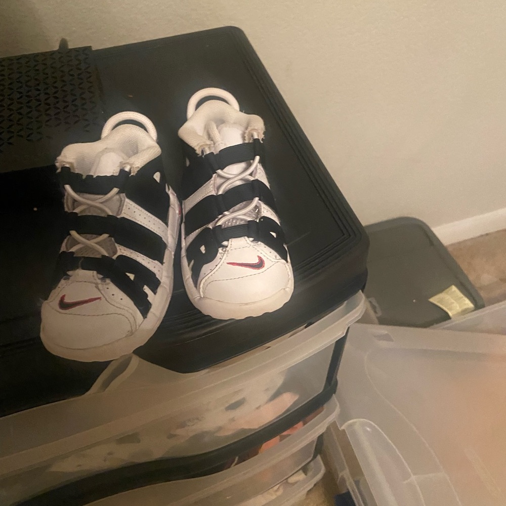 Nike air uptempo